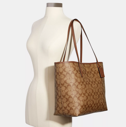 Coach City Tote In Signature Canvas 5696 Khaki Saddle